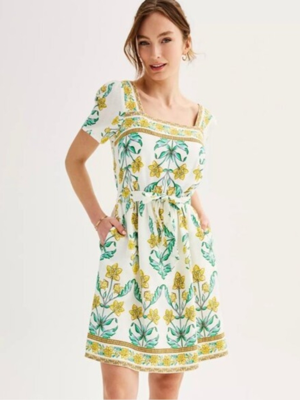 🌼B2G1🌼 Draper James White Mini Dress with Green Leaf & Yellow Floral Print